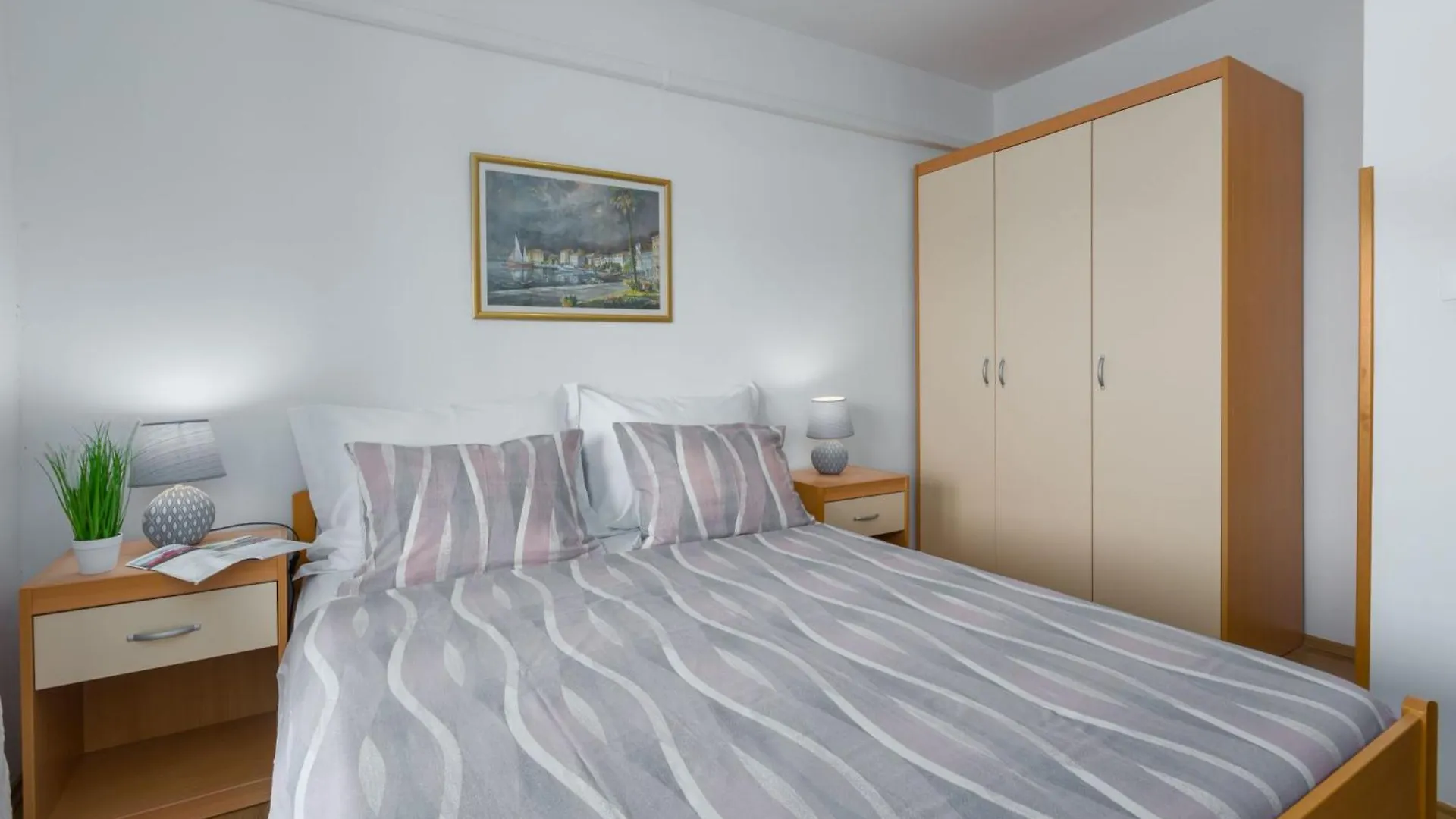 Strandnahes, Klimatisiertes Ferienhaus Oliva Porec 0*,  Croatia