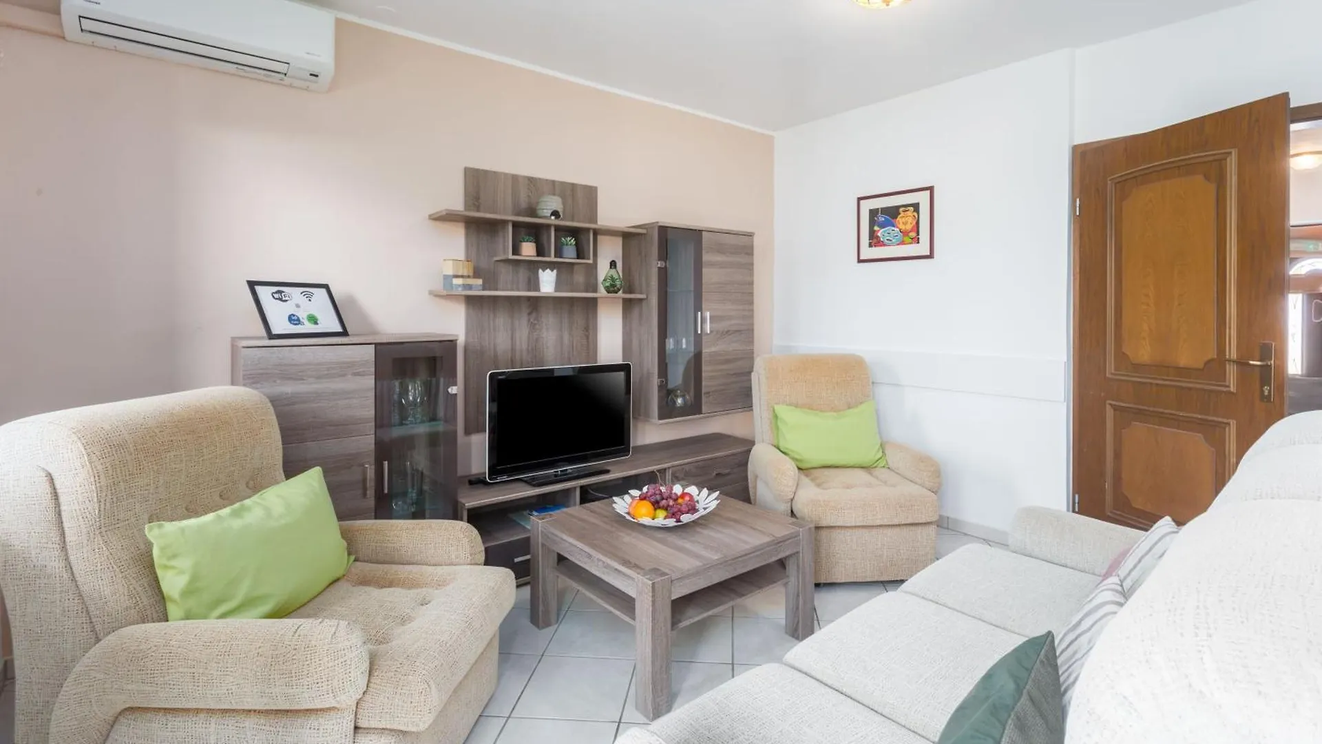 Strandnahes, Klimatisiertes Ferienhaus Oliva Porec